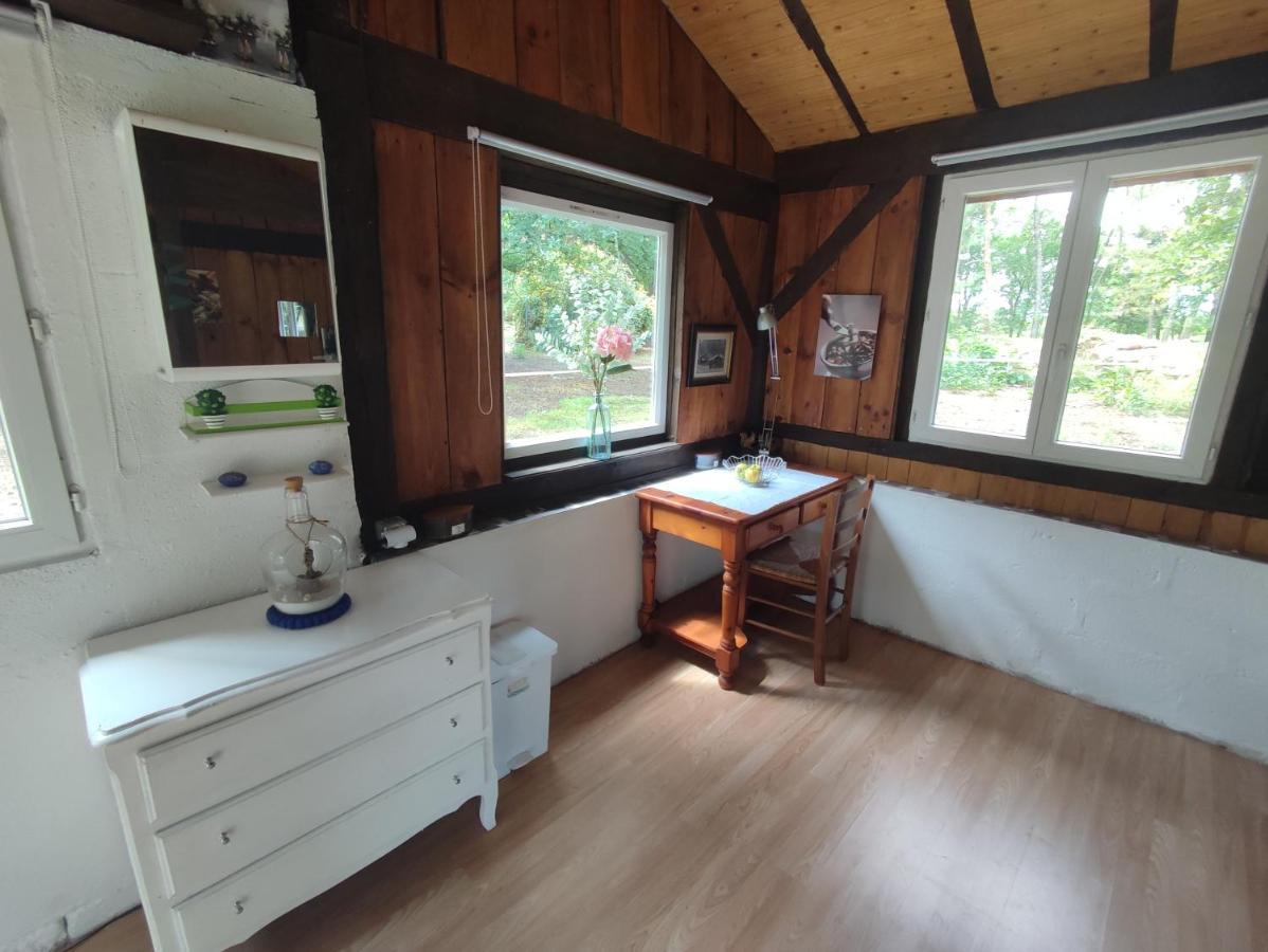 La Baraque Des Artistes Villa Laharie Екстериор снимка