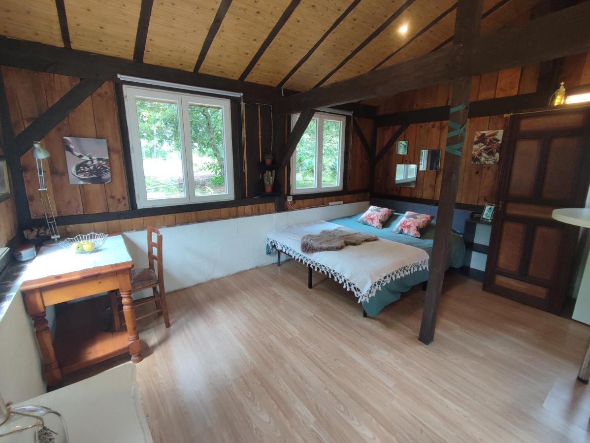 La Baraque Des Artistes Villa Laharie Екстериор снимка